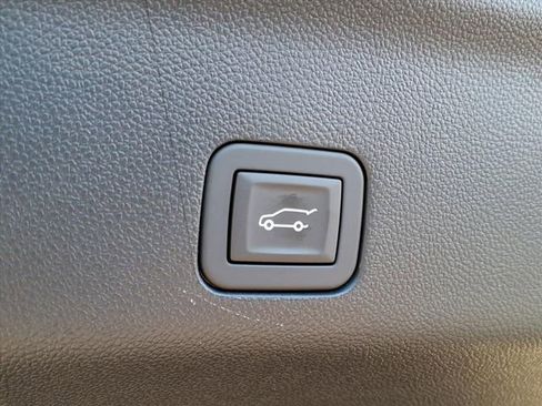 New 2026 Chevrolet Tahoe Premier AWD/4WD image 16
