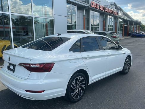 Used 2020 Volkswagen Jetta SEL FWD image 3
