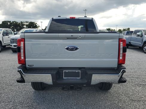 New 2026 Ford F350 Lariat w/ FX4 Off-Road Package image 9