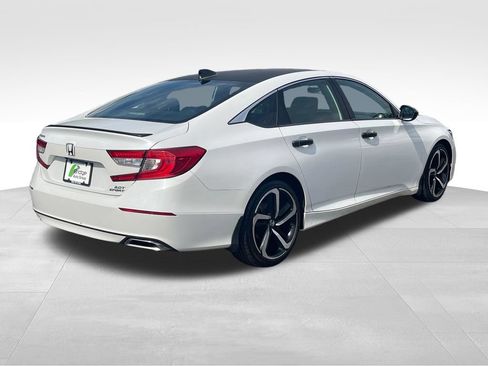 Used 2018 Honda Accord Sport image 8
