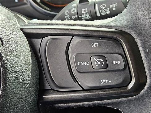 Used 2023 Jeep Wrangler Unlimited Sport image 26