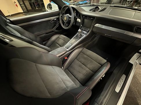 Used 2018 Porsche 911 GT3 image 55