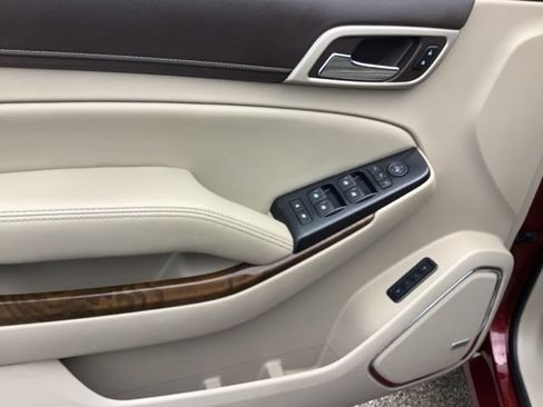 Used 2019 GMC Yukon Denali AWD/4WD image 10