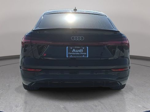 Used 2024 Audi Q8 e-tron Premium AWD/4WD image 9