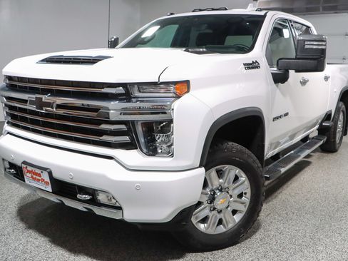 Used 2023 Chevrolet Silverado 2500 High Country w/ Technology Package image 34