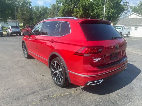 Used 2024 Volkswagen Tiguan SEL R-Line AWD/4WD image 5