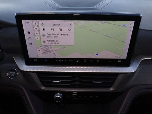 Used 2025 Ford Explorer Platinum w/ LUX Leather Package image 30