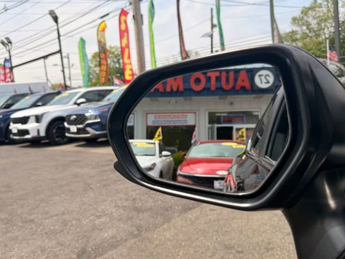 Used 2024 Toyota Camry LE FWD image 29