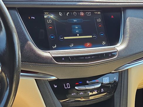 Used 2019 Cadillac XT5 Luxury FWD image 19