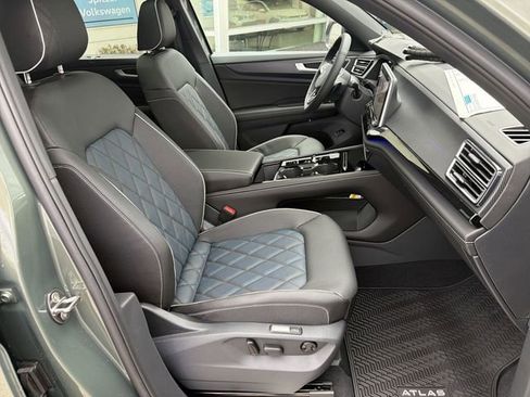 New 2026 Volkswagen Atlas Cross Sport SEL Premium R-Line AWD/4WD image 26