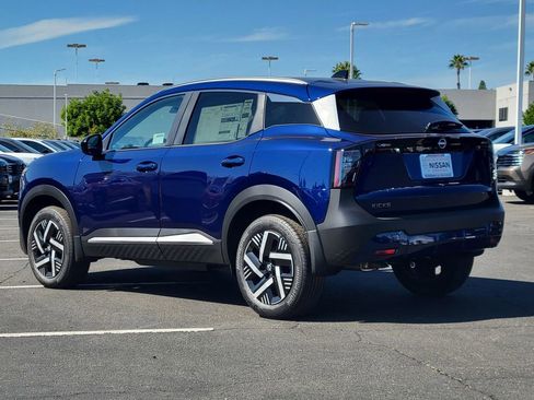 New 2026 Nissan Kicks SV FWD image 2