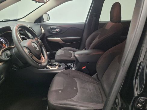 Used 2018 Jeep Cherokee Latitude image 17