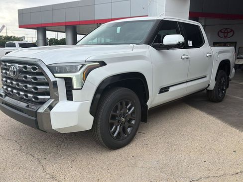 New 2026 Toyota Tundra Platinum AWD/4WD image 3