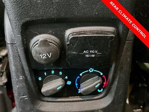 Used 2019 Ford Transit Connect XLT image 21