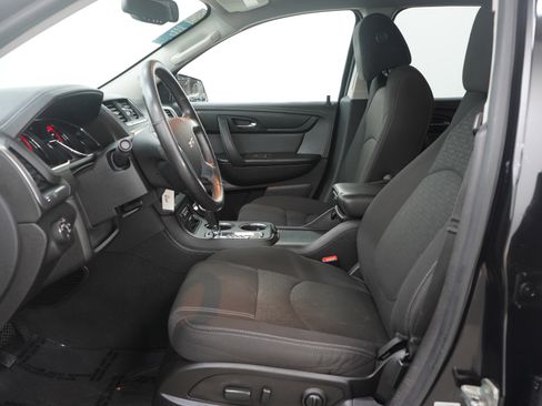 Used 2016 GMC Acadia SLE image 27