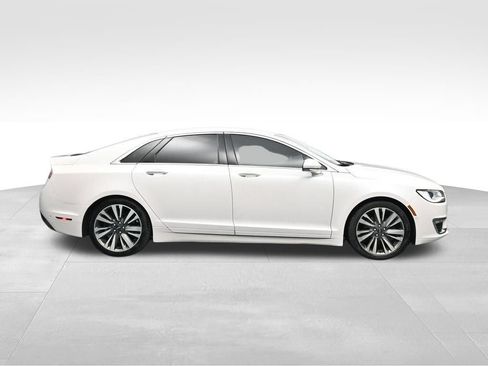 Used 2019 Lincoln MKZ Reserve FWD image 6