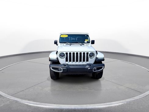 Used 2020 Jeep Gladiator Overland AWD/4WD image 3