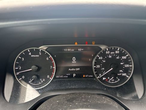 Used 2023 Nissan Rogue S AWD/4WD image 7