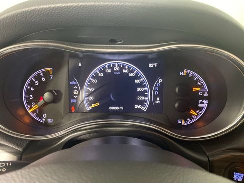 Used 2021 Jeep Grand Cherokee Limited AWD/4WD image 18