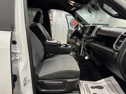 Used 2024 RAM 3500 SLT w/ Quick Order Package 2YG SLT AWD/4WD image 36