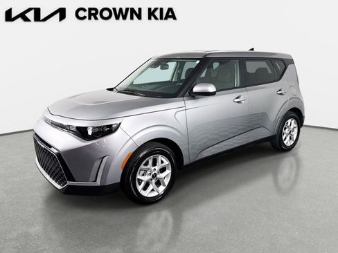 Certified 2025 Kia Soul LX w/ LX Technology Package FWD image 1