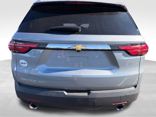 Used 2023 Chevrolet Traverse LS w/ Safety Package AWD/4WD image 4