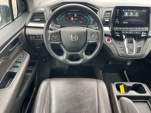 Used 2021 Honda Odyssey EX-L image 2