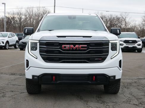 Used 2022 GMC Sierra 1500 AT4 image 2