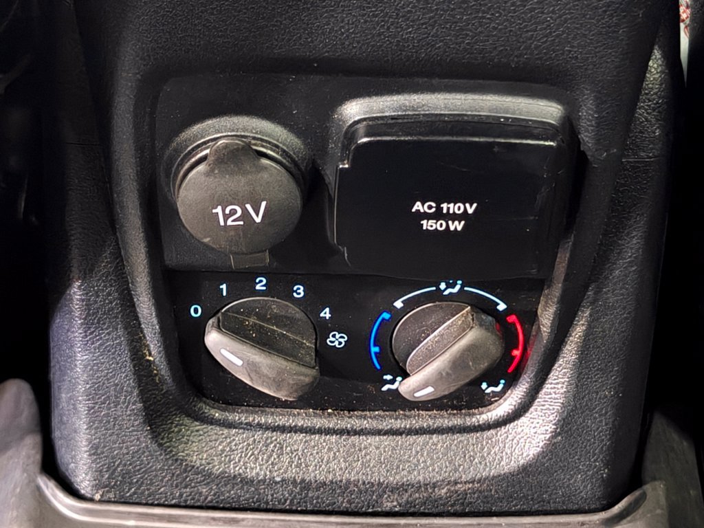 Used 2020 Ford Transit Connect XLT FWD image 24