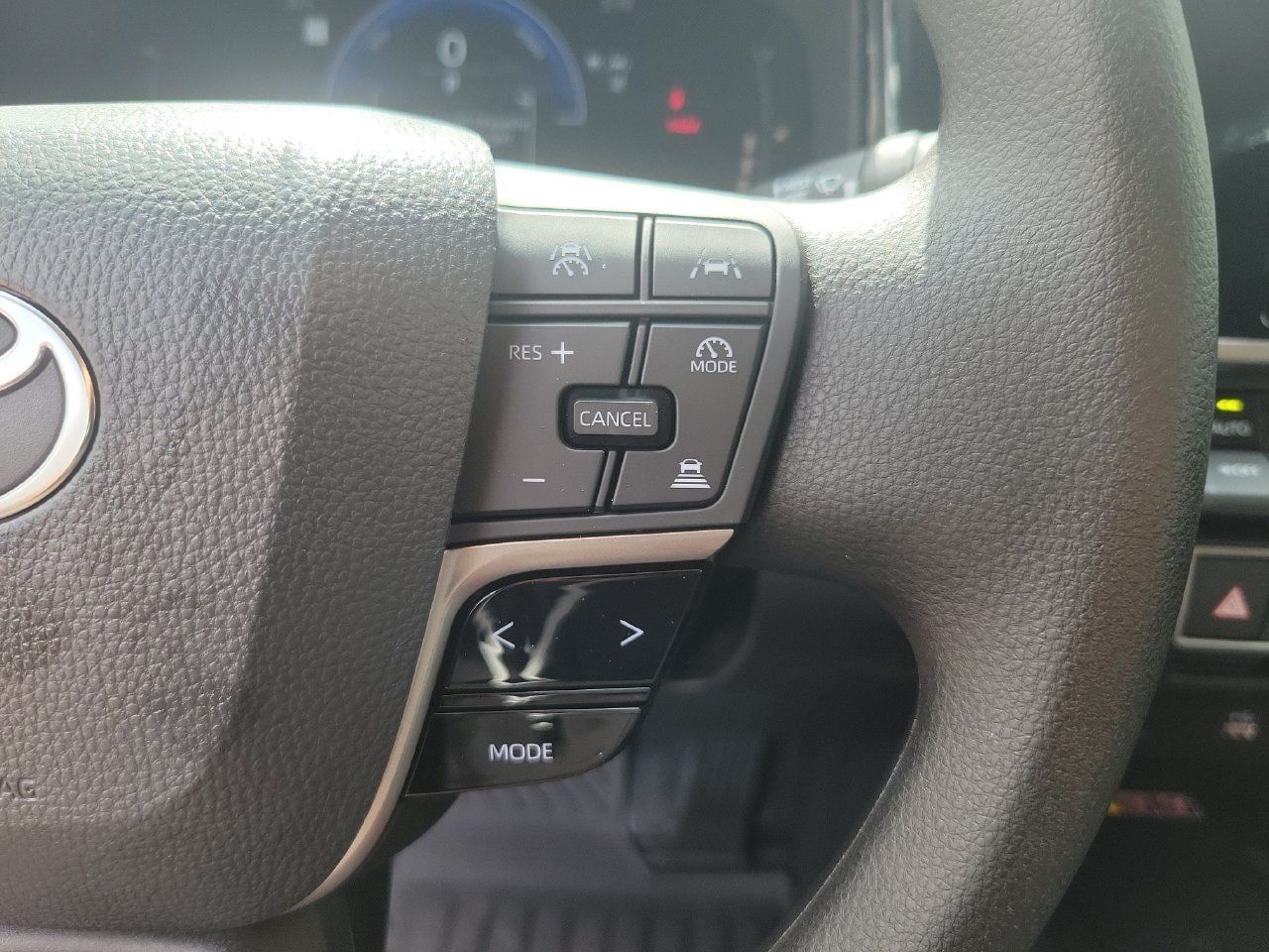 Used 2026 Toyota Camry LE FWD image 21