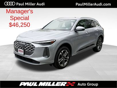 Used 2025 Audi Q5 Premium w/ Convenience Package