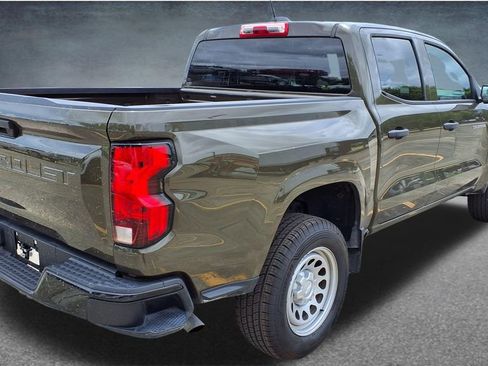 Used 2023 Chevrolet Colorado W/T RWD image 7