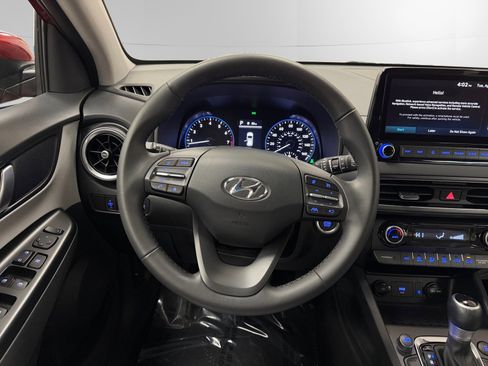 Used 2023 Hyundai Kona SEL w/ Convenience Package image 12