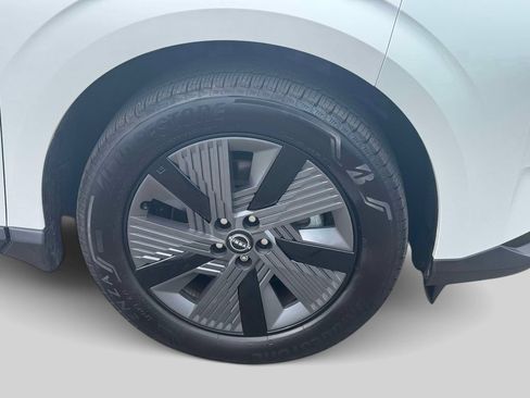 Used 2025 Nissan Murano SL AWD/4WD image 8