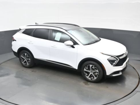 Used 2025 Kia Sportage EX w/ Premium Package FWD image 44