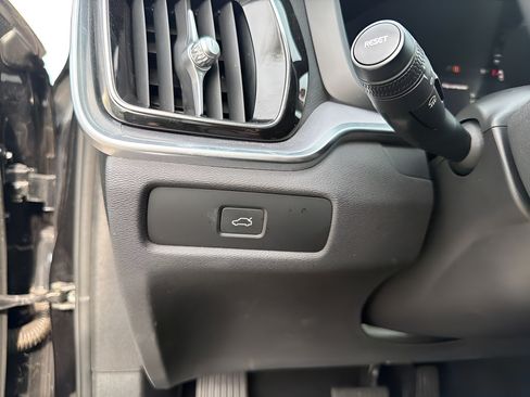 Used 2024 Volvo S60 B5 Core FWD image 30