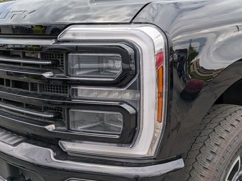 Certified 2025 Ford F350 Platinum AWD/4WD image 14