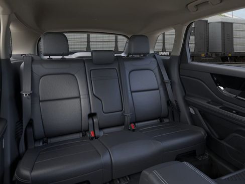 New 2026 Lincoln Corsair Premiere image 11