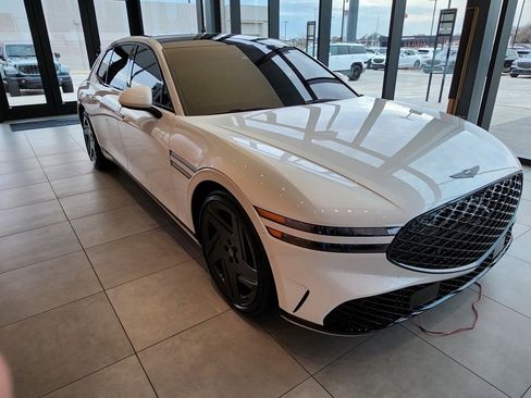 New 2026 Genesis G90 3.5T Prestige image 3