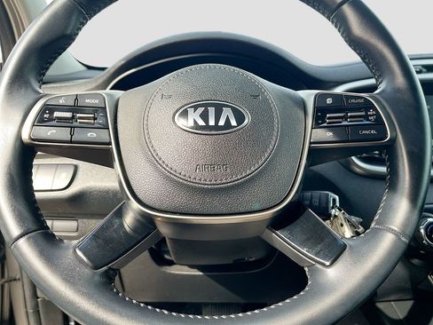 Used 2019 Kia Sorento LX w/ LX Convenience Package image 11