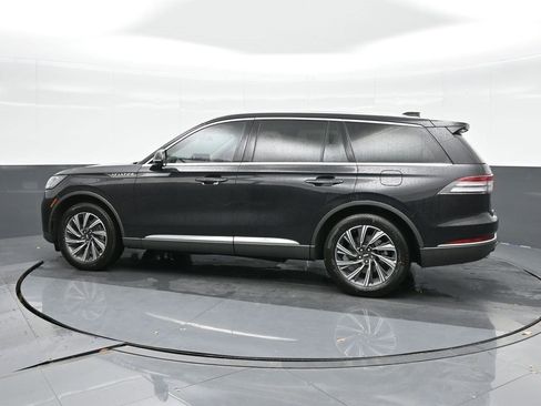 Used 2025 Lincoln Aviator 2WD w/ Equipment Group 101A image 4