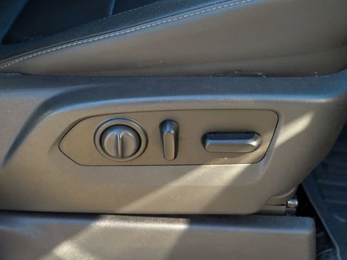 Used 2020 GMC Sierra 1500 SLT w/ SLT Premium Plus Package image 38