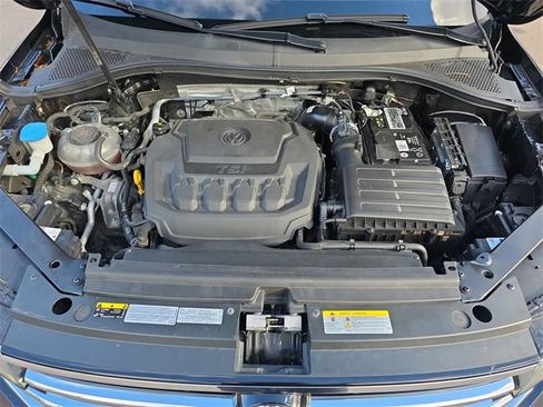 Used 2022 Volkswagen Tiguan SE image 29