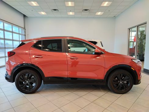 Used 2024 Buick Encore GX Sport Touring AWD/4WD image 2