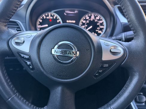 Used 2016 Nissan Sentra SL image 28