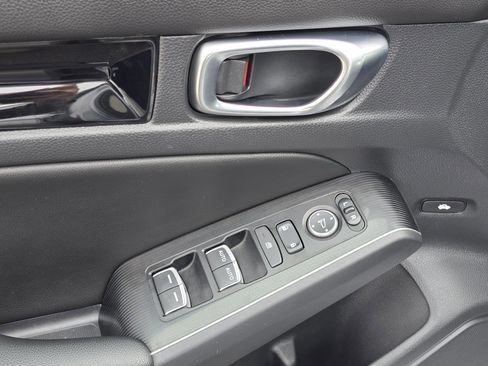 Used 2022 Honda Civic Touring image 36