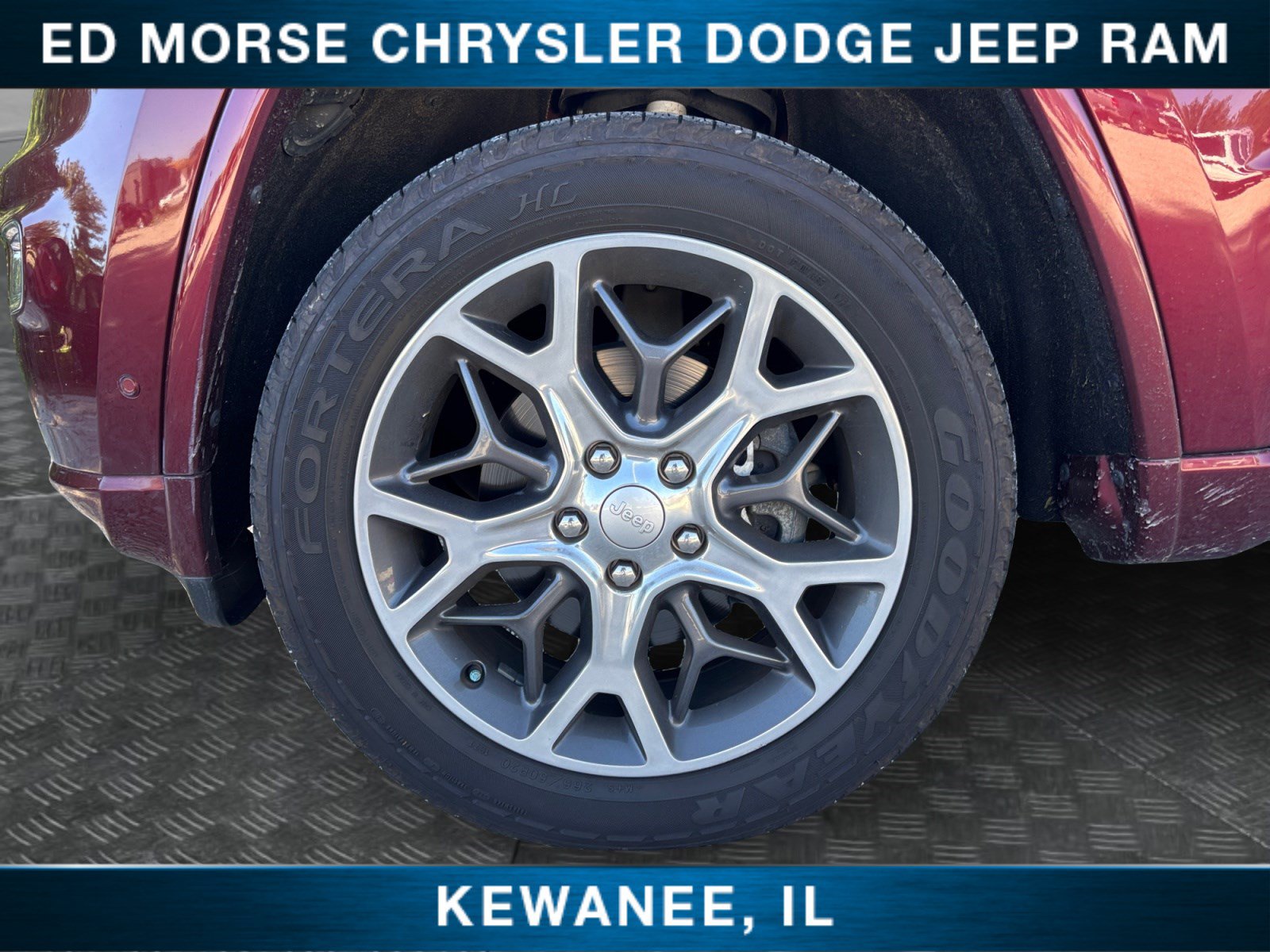 Used 2020 Jeep Grand Cherokee Overland AWD/4WD image 14