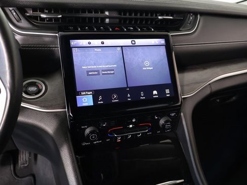 Used 2022 Jeep Grand Cherokee Limited w/ Trailer Tow Prep Group (B) image 5