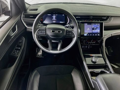 Used 2023 Jeep Grand Cherokee Altitude AWD/4WD image 22