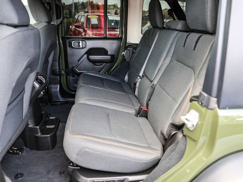 Used 2024 Jeep Wrangler Willys image 10